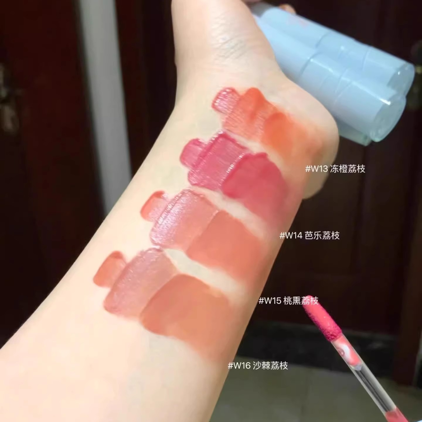 INTO YOU Water Mist Lip Glaze  - مراجعة Matte Velvet Lip Tint Long Lasting وسعره