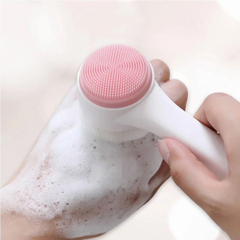فرشاة تنظيف الوجه يدوية ثلاثية - مراجعة Silicone Face Scrubber Electric وسعره